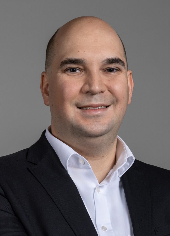 Thomas Kirschstein von Roland Berger spricht über humanoide Roboter